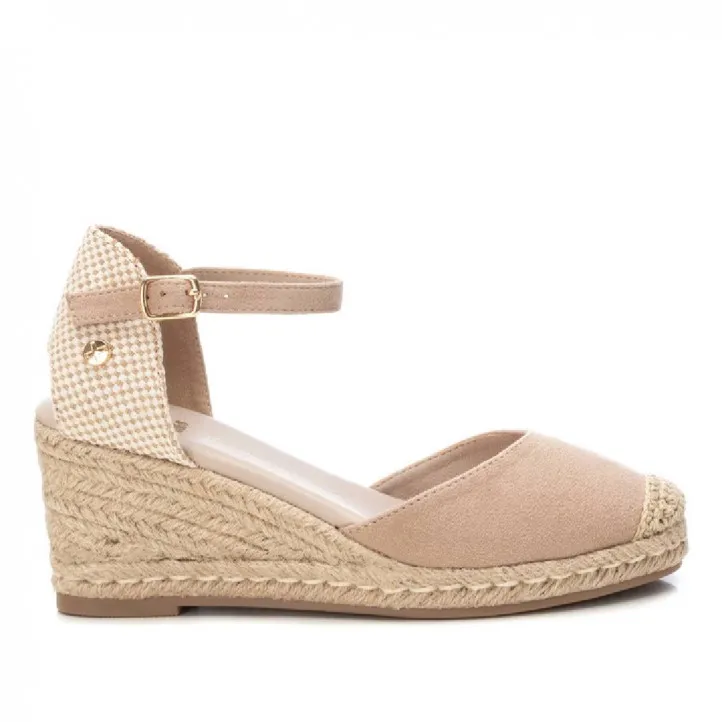 Alpargatas Xti beige de antelina y yute en la suela