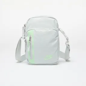 Nike Elemental Premium Crossbody Bag